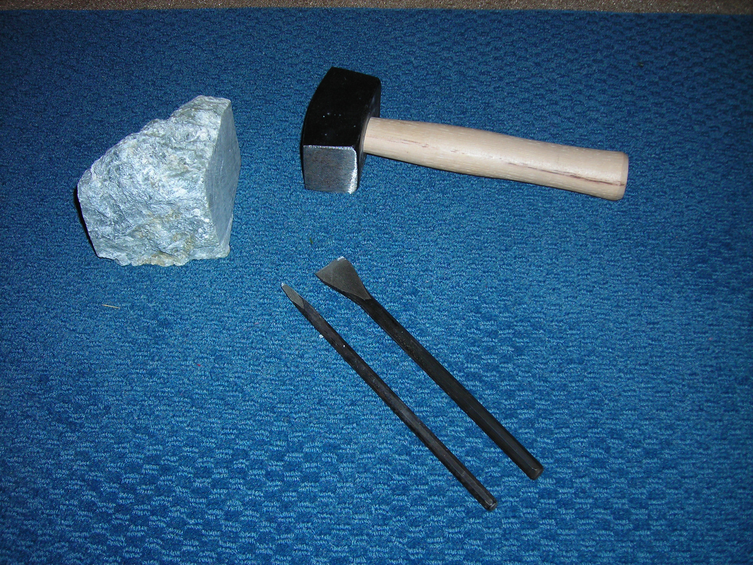 How to Use Chisel and Mallet Sculpture Tools Garden Guides