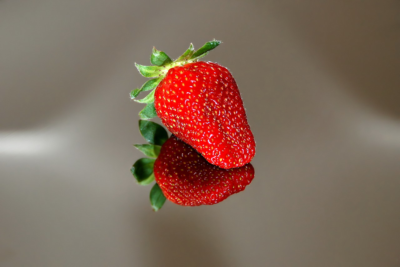 When to Transplant Strawberry Plants Garden Guides