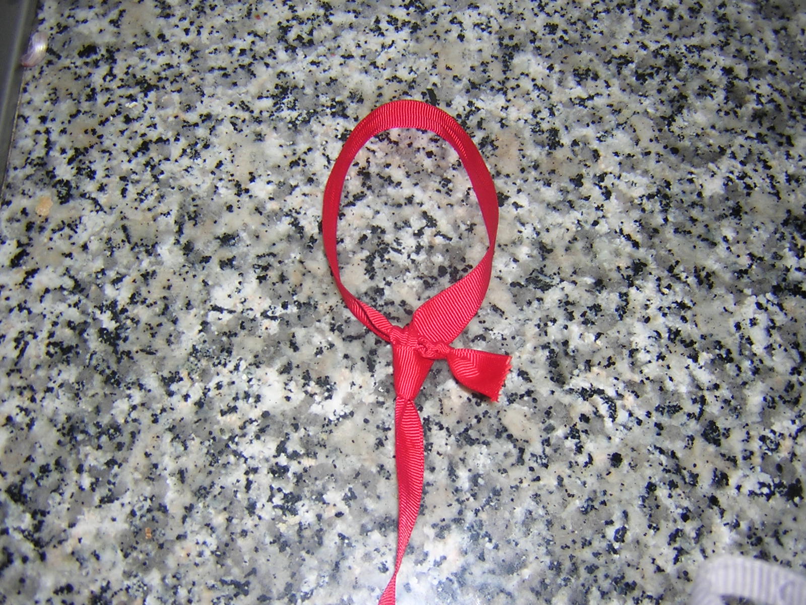 How to Tie a Honda Knot | Garden Guides