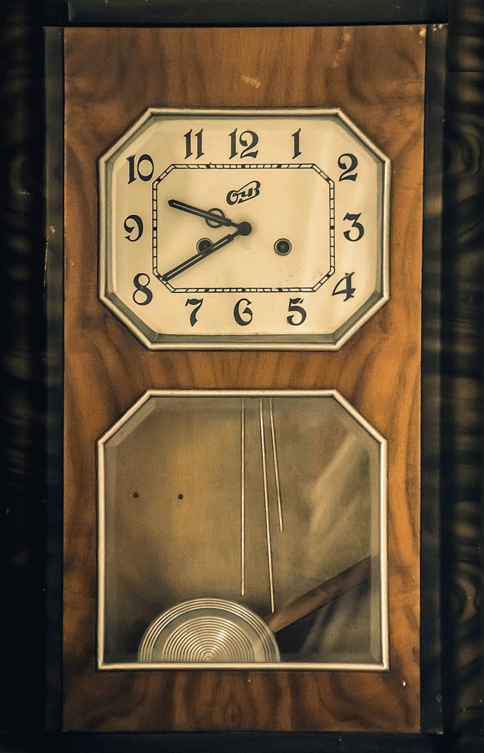 How to Adjust a Pendulum Clock, pendulum clock